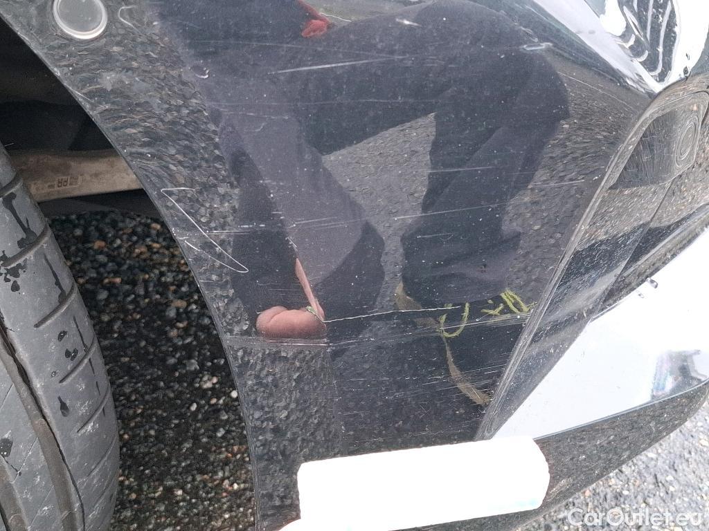  Bmw  Serie 3 BMW Série 3 Touring / 2022 / 5P / Break 316d 122ch Business Design BVA8 #4