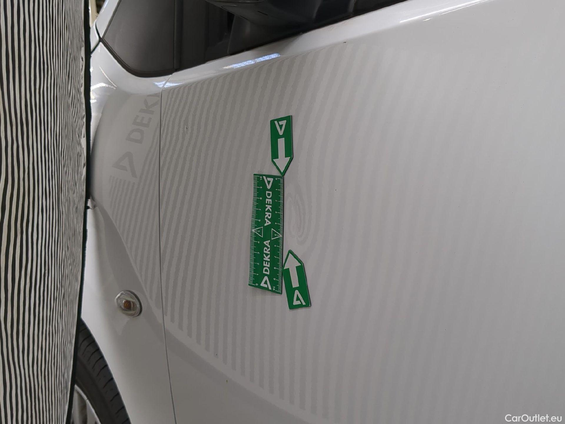  Toyota  Proace  City / 2019 / 4P / Fourgonnette 1.5 Medium 100 D-4D Business / BOITE DE VITESSE NEUVE
 #26