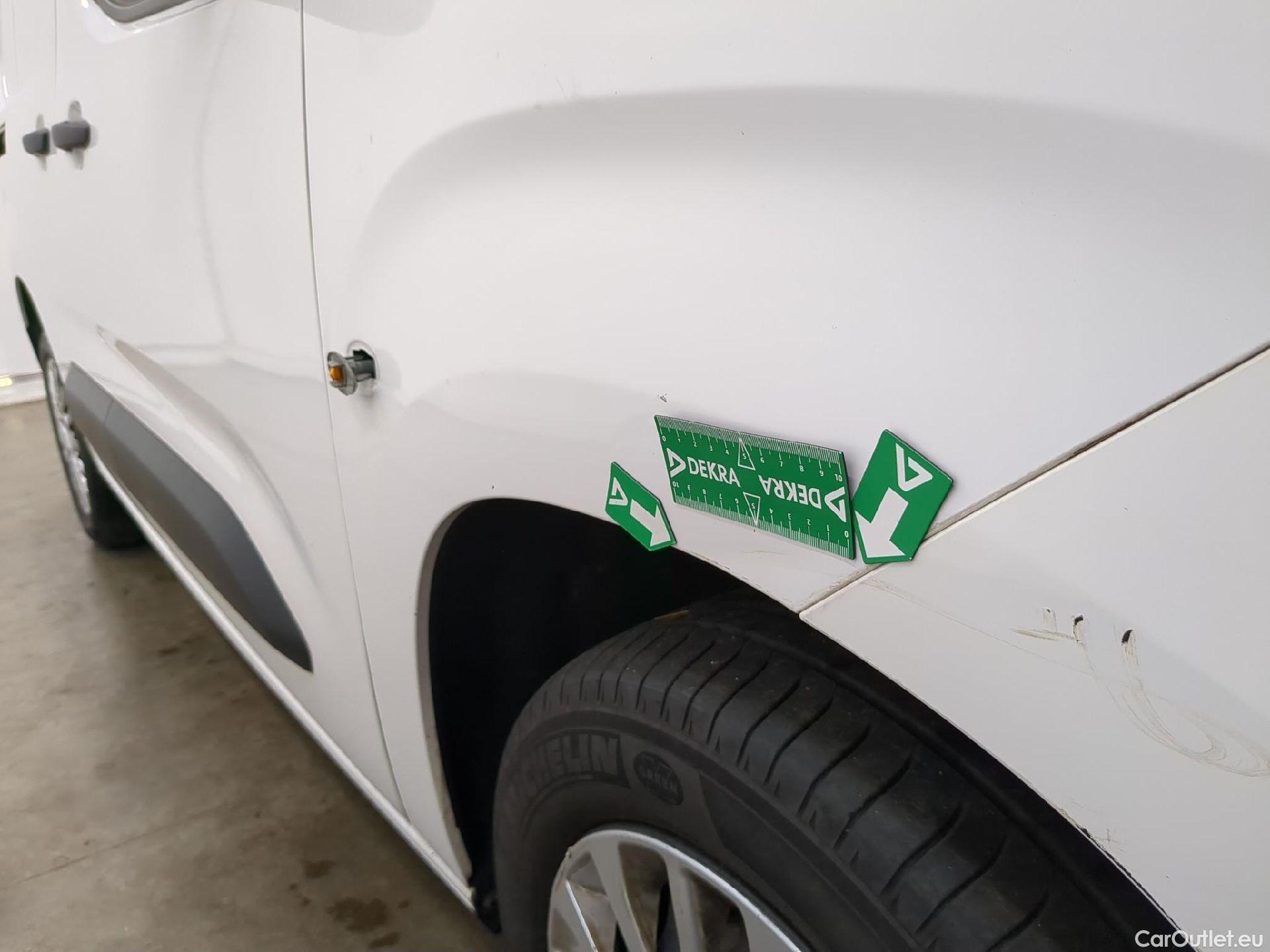  Toyota  Proace  City / 2019 / 4P / Fourgonnette 1.5 Medium 100 D-4D Business / BOITE DE VITESSE NEUVE
 #16