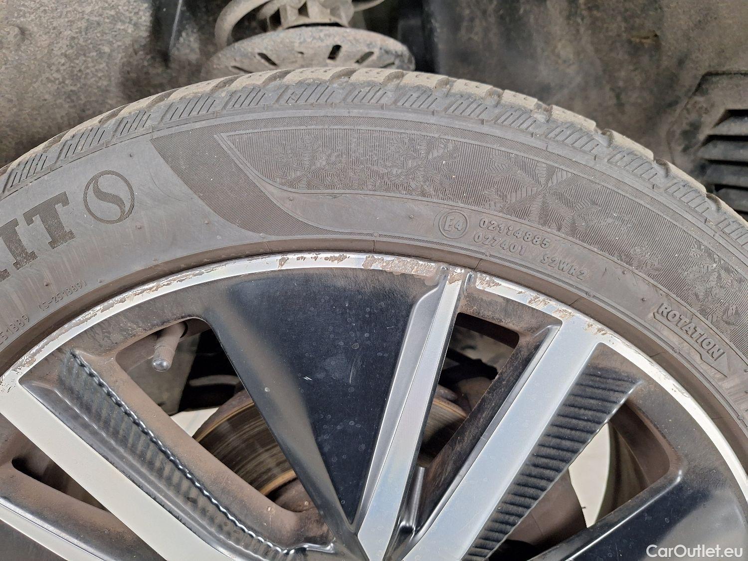  Peugeot  5008 Peugeot,  FL'20, Peugeot  1.5 BlueHDi 96kW S&S EAT8 GT Pack 5d #2