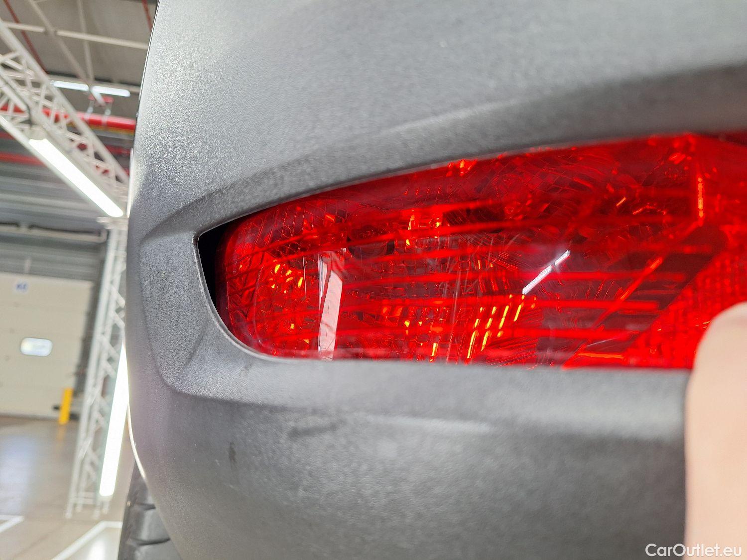  Peugeot  5008 Peugeot,  '16, Peugeot  1.2 PureTech 96kW S&S EAT8 Allure 5d #11