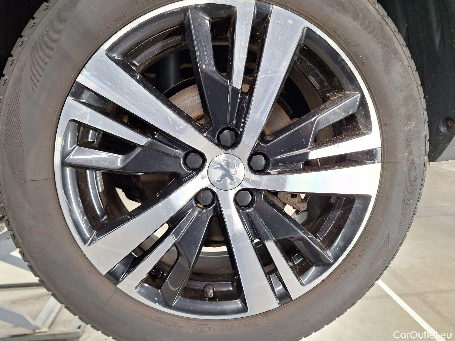  Peugeot  5008 Peugeot,  '16, Peugeot  1.2 PureTech 96kW S&S EAT8 Allure 5d #12