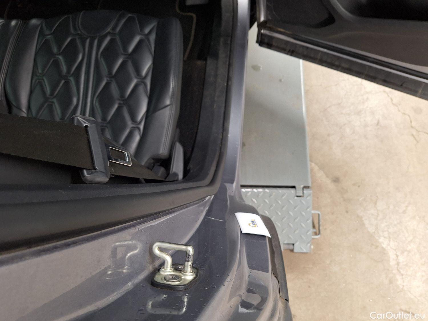  Peugeot  5008 Peugeot,  FL'20, Peugeot  1.5 BlueHDi 96kW S&S EAT8 Allure Pack #38