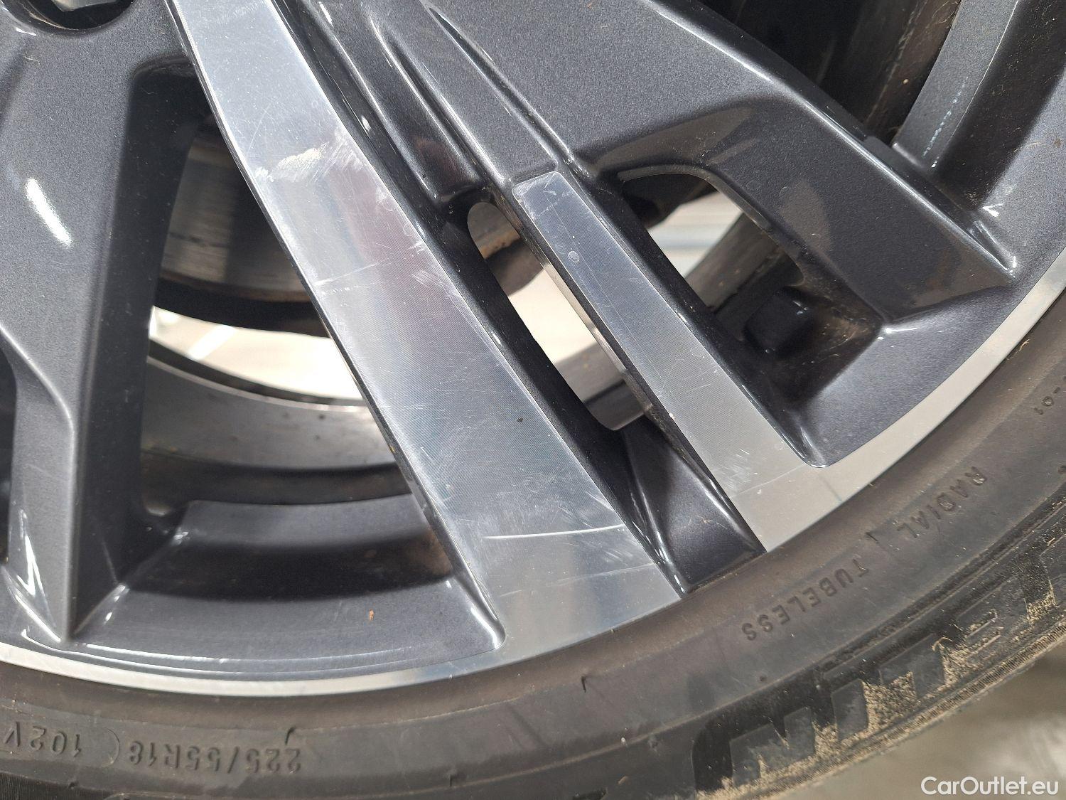  Peugeot  5008 Peugeot,  FL'20, Peugeot  1.5 BlueHDi 96kW S&S EAT8 Allure Pack #6