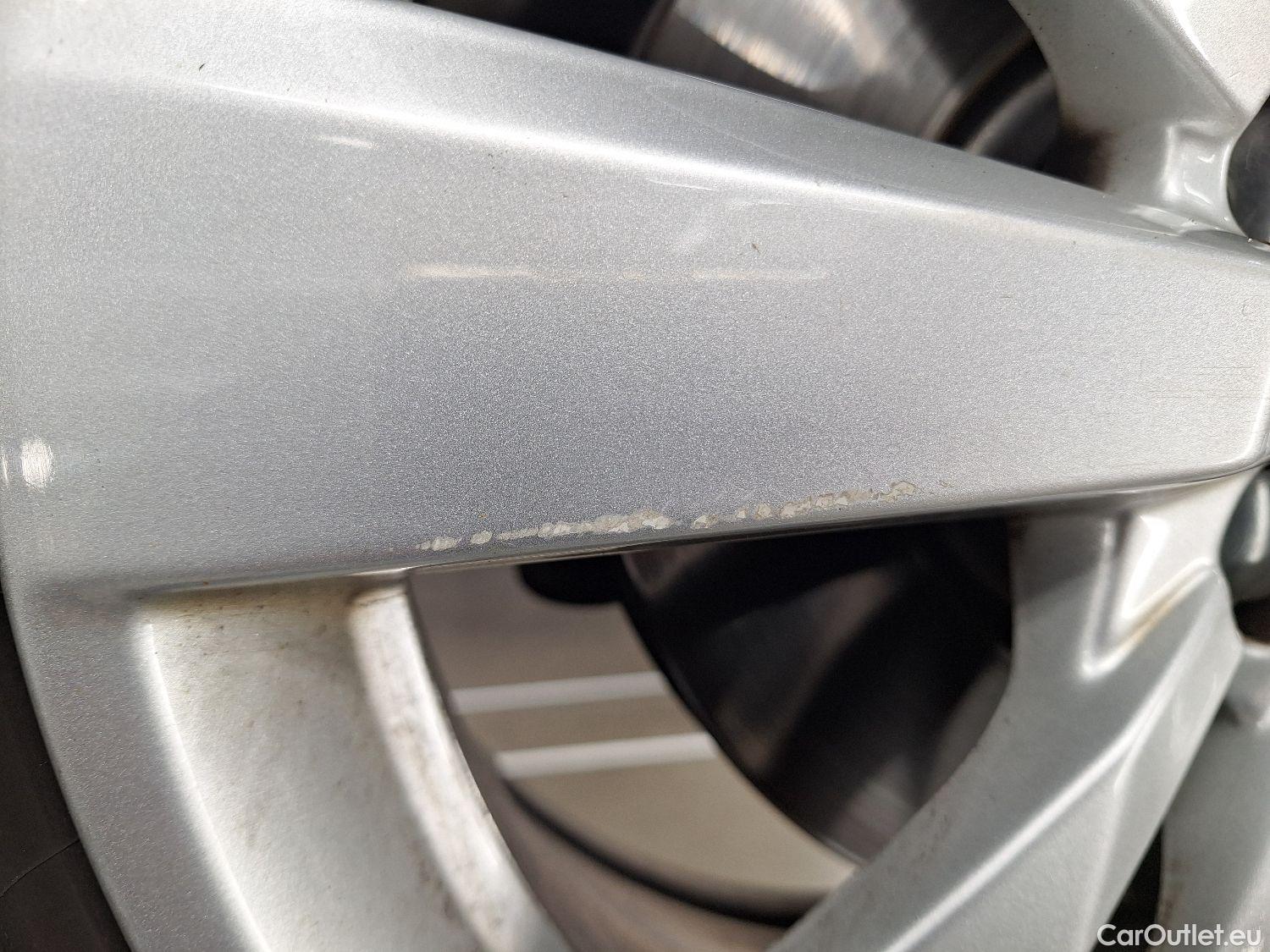  Peugeot  5008 Peugeot,  '16, Peugeot  1.2 PureTech 96kW S&S EAT8 Active 5d #4