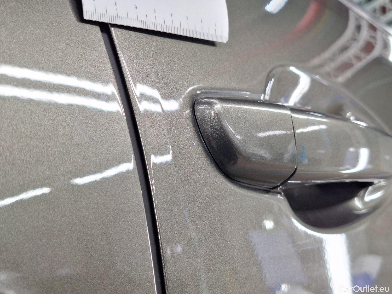  Peugeot  5008 Peugeot,  '16, Peugeot  1.2 PureTech 96kW S&S EAT8 Active 5d #14