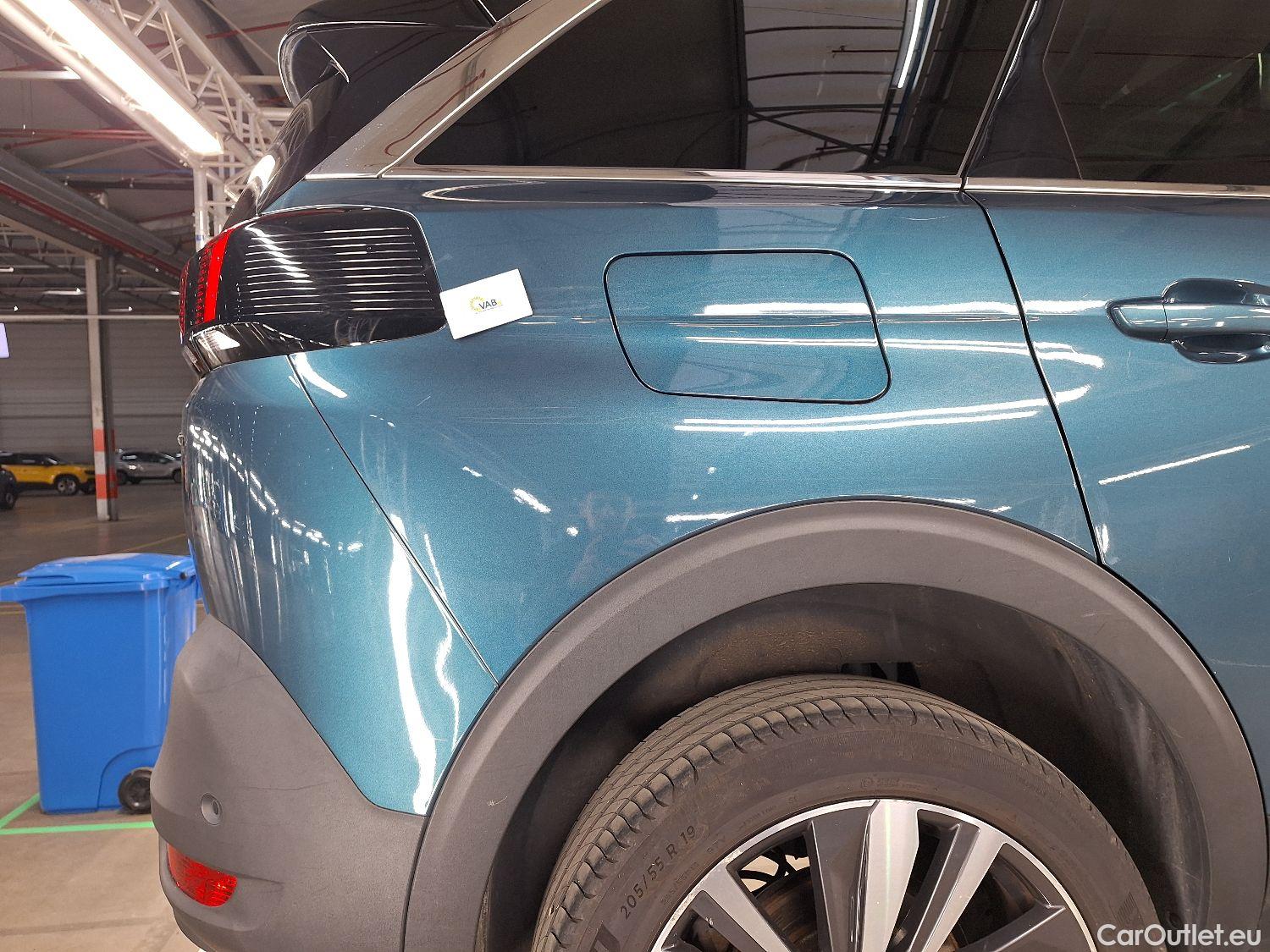  Peugeot  5008 Peugeot,  '16, Peugeot  1.5 BlueHDi 96kW S&S EAT8 GT Line 5d #41