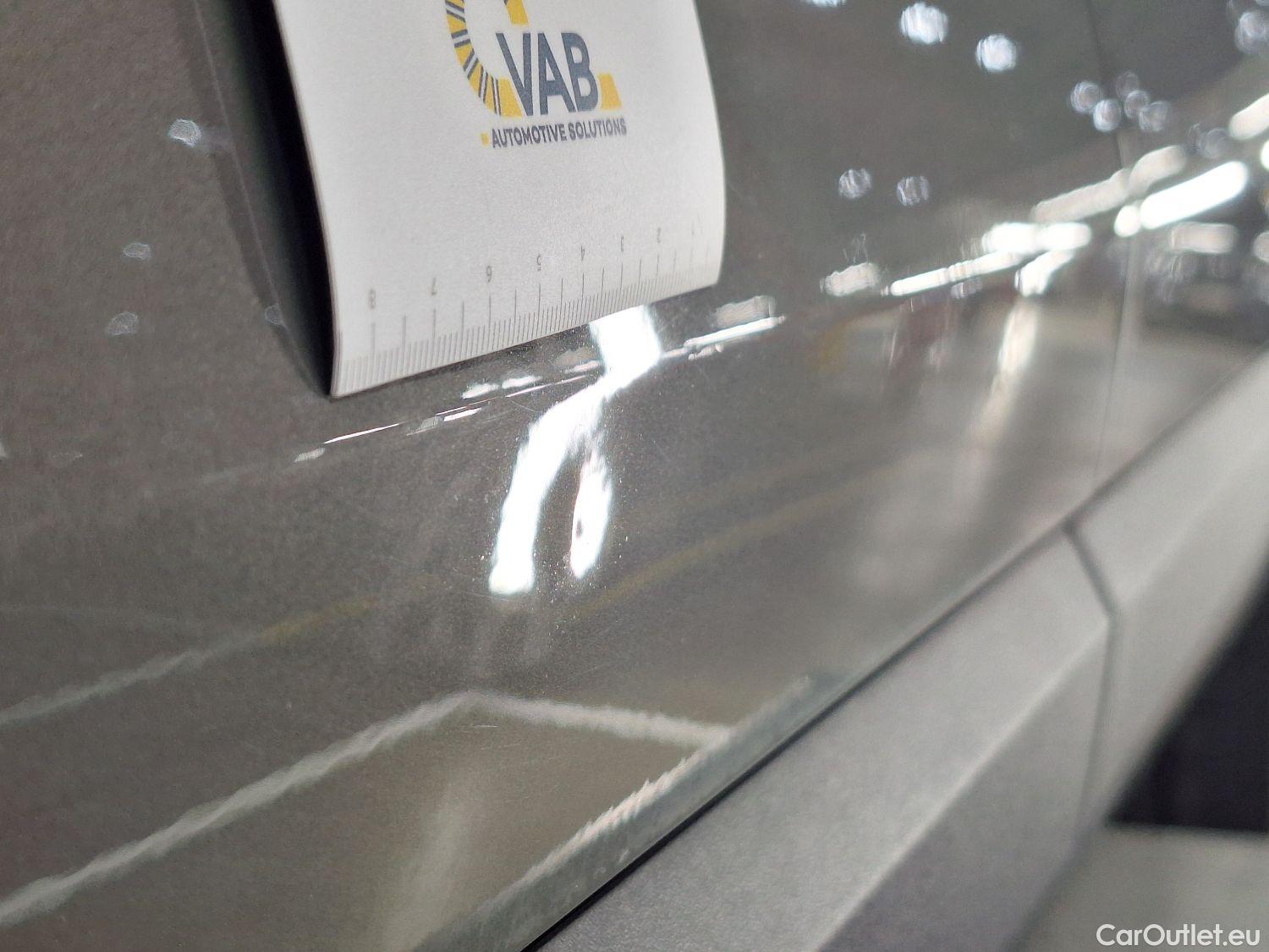  Audi  Q3 Audi,  '18, Audi  35 TDI S Tronic Business Edition 5d #24