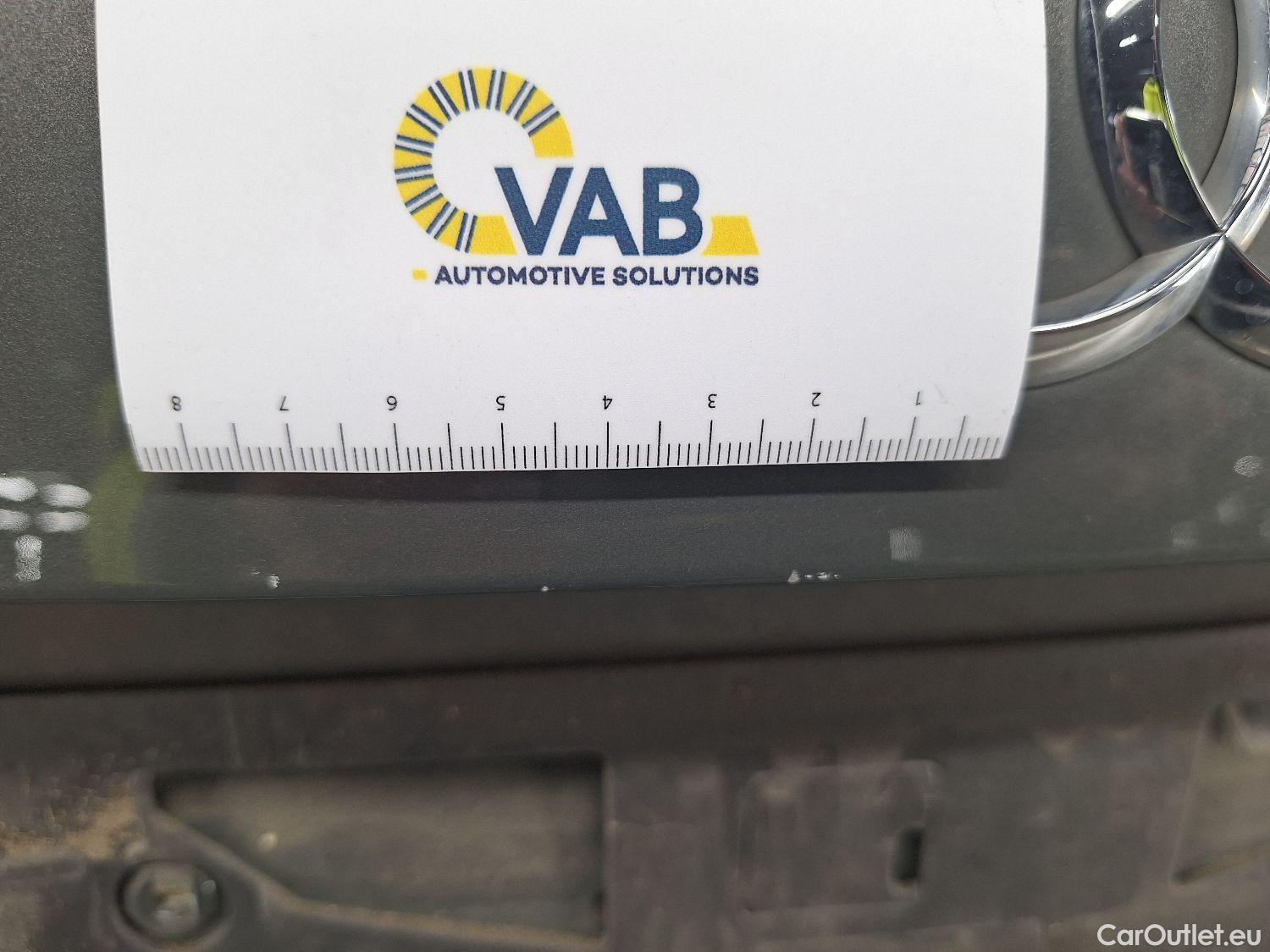  Audi  Q3 Audi,  '18, Audi  35 TDI S Tronic Business Edition 5d #30