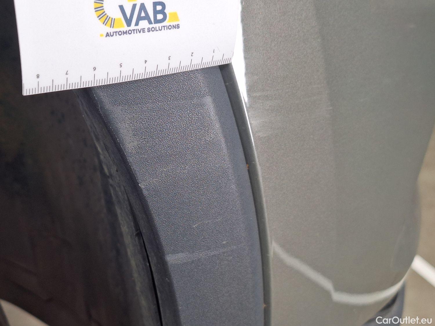  Audi  Q3 Audi,  '18, Audi  35 TDI S Tronic Business Edition 5d #6