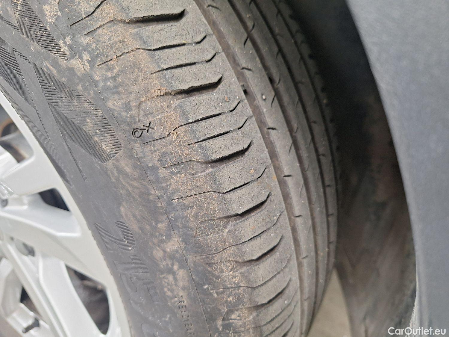  Audi  Q3 Audi,  '18, Audi  35 TDI S Tronic Business Edition 5d #44