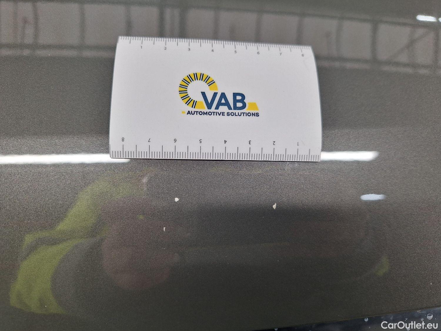  Audi  Q3 Audi,  '18, Audi  35 TDI S Tronic Business Edition 5d #42