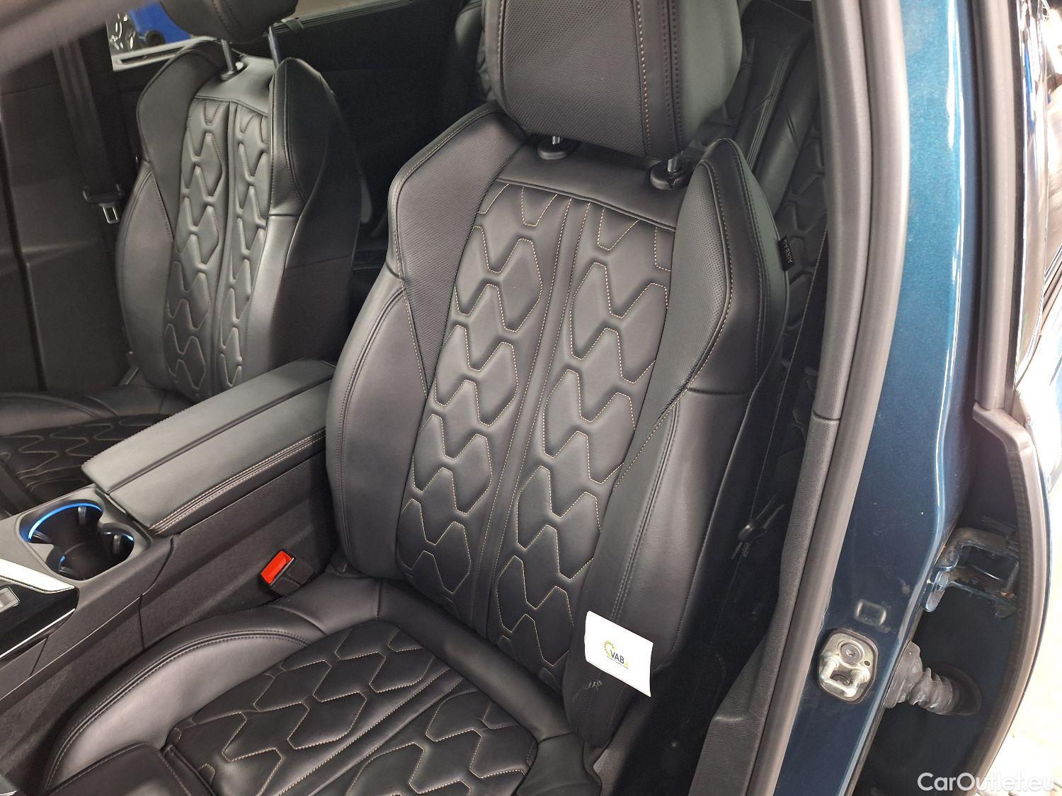  Peugeot  5008 Peugeot,  '16, Peugeot  1.5 BlueHDi 96kW S&S EAT8 GT Line 5d #1