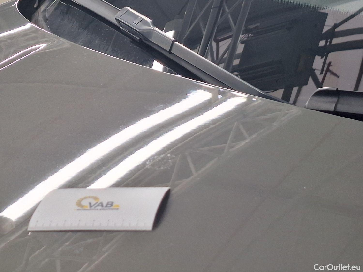  Audi  Q3 Audi,  '18, Audi  35 TDI S Tronic Business Edition 5d #41