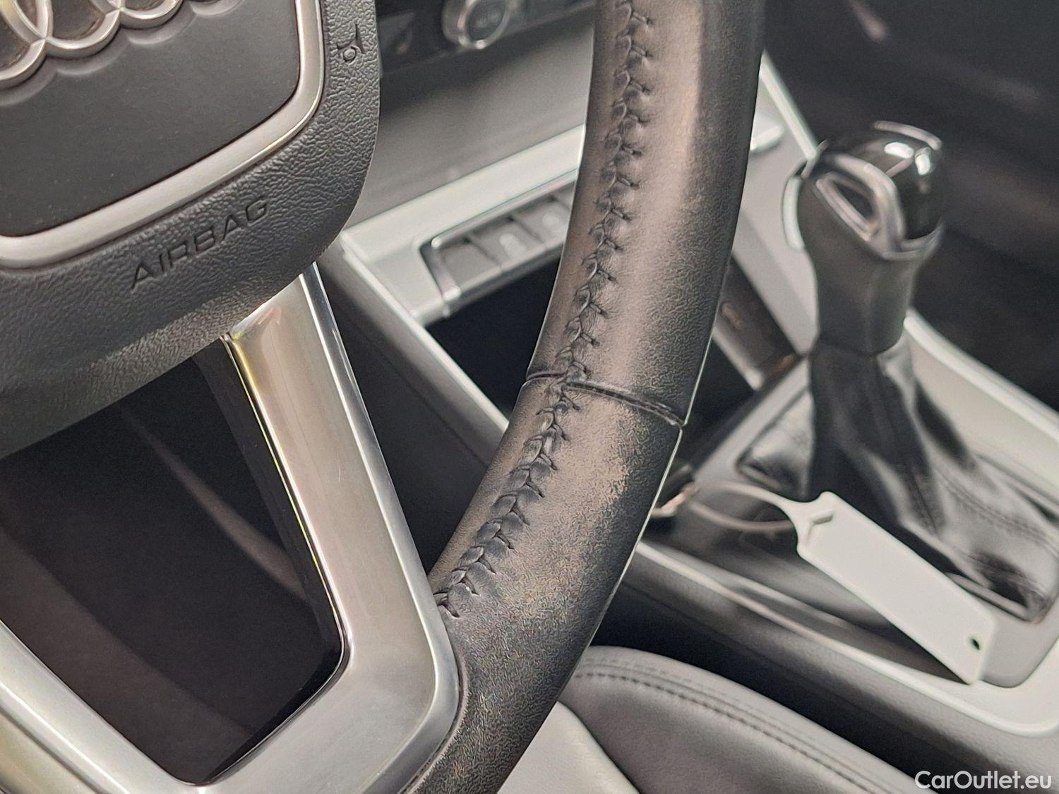  Audi  Q3 Audi,  '18, Audi  35 TDI S Tronic Business Edition 5d #35