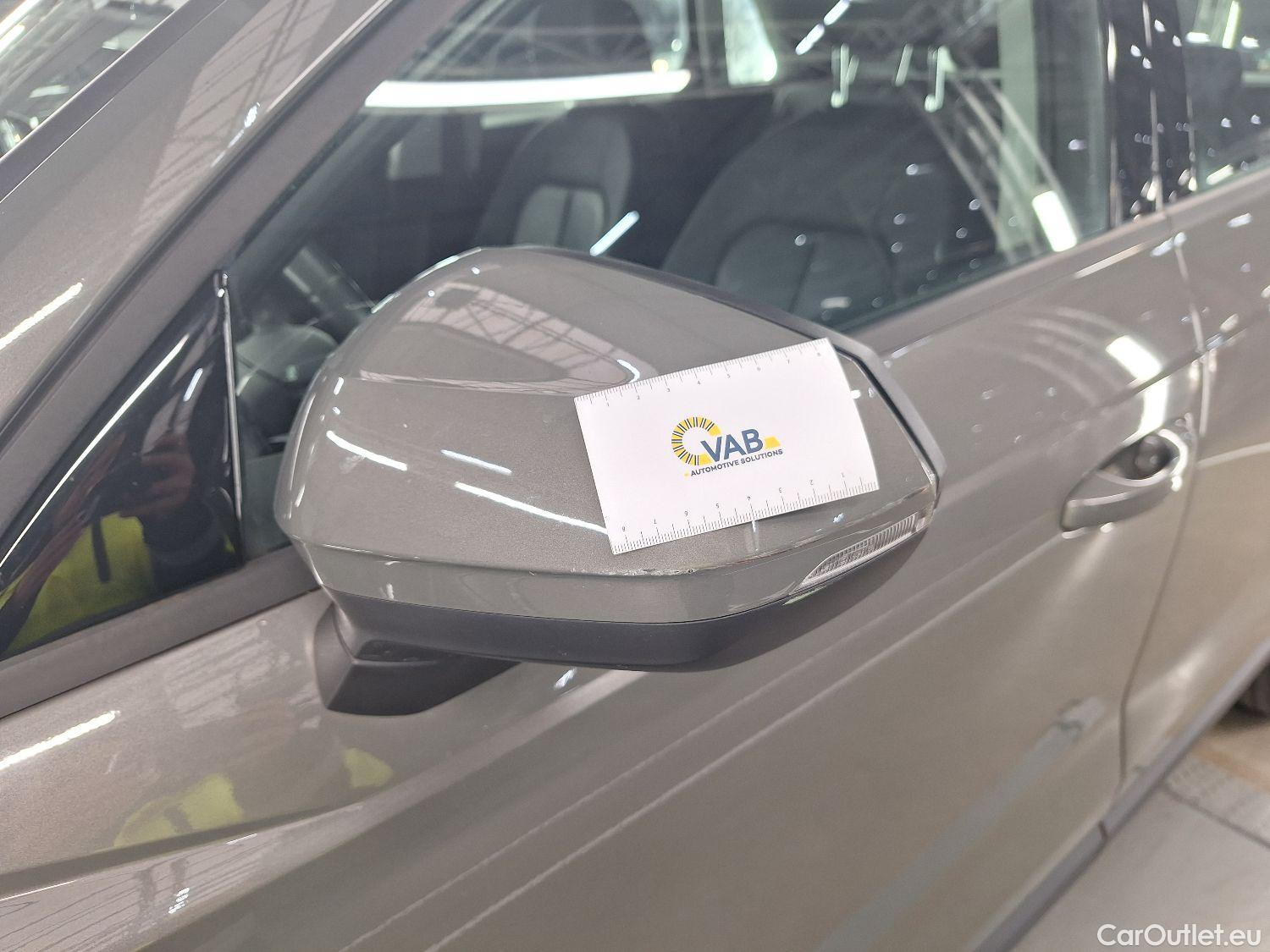  Audi  Q3 Audi,  '18, Audi  35 TDI S Tronic Business Edition 5d #36