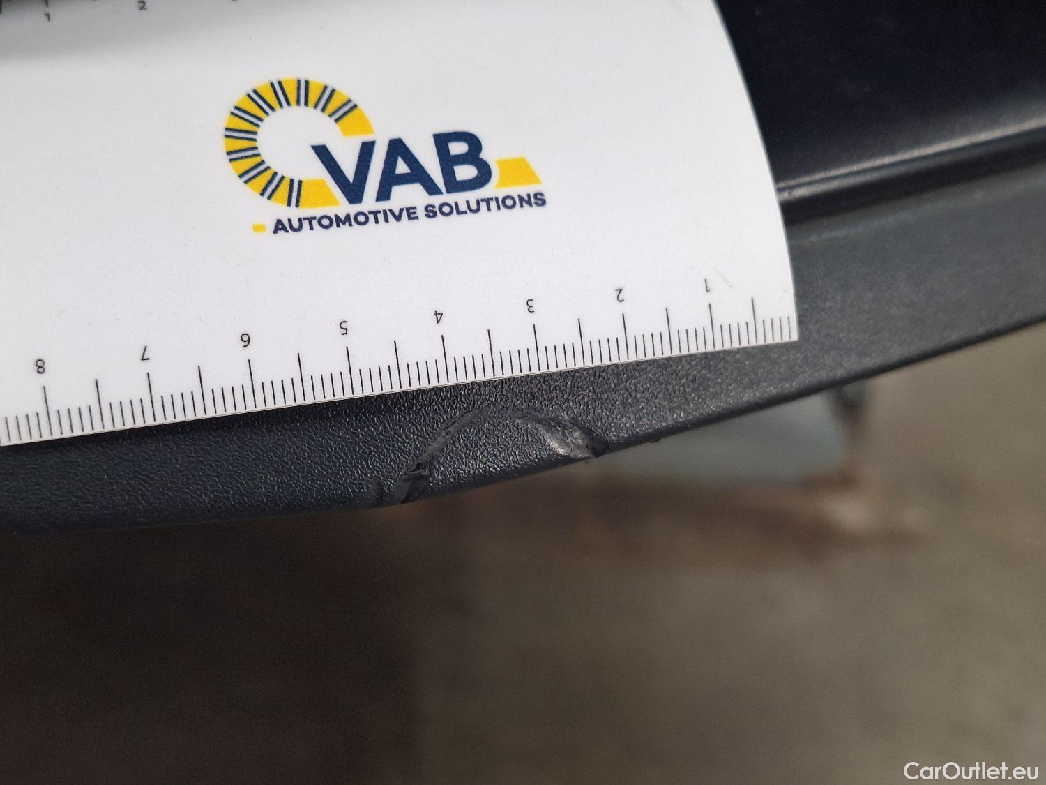  Audi  Q3 Audi,  '18, Audi  35 TDI S Tronic Business Edition 5d #26