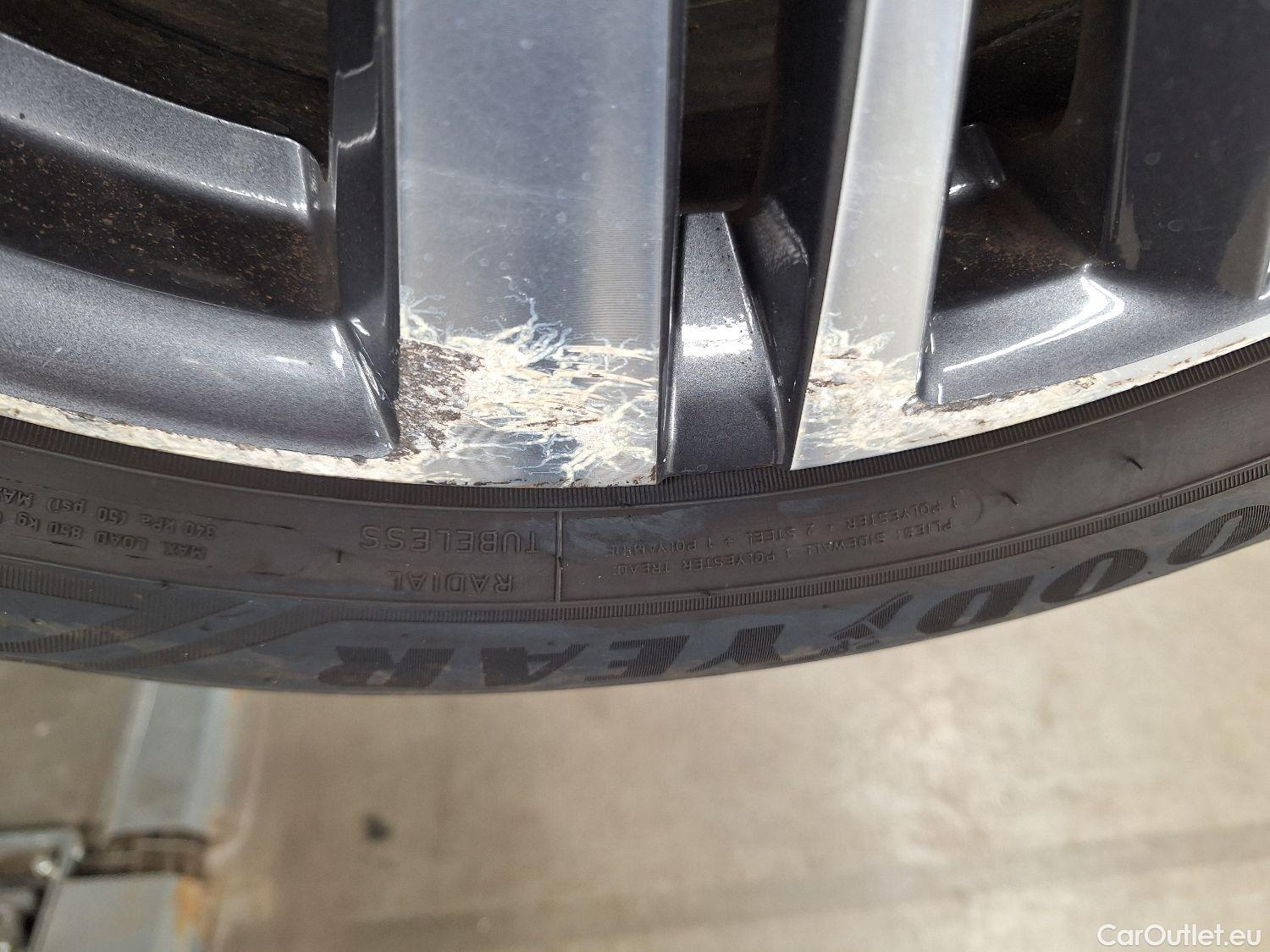  Peugeot  5008 Peugeot,  FL'20, Peugeot  1.5 BlueHDi 96kW S&S EAT8 Allure Pack #5