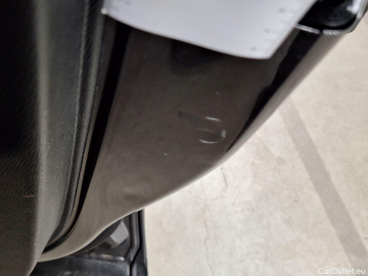  Peugeot  5008 Peugeot,  FL'20, Peugeot  1.5 BlueHDi 96kW S&S EAT8 Allure Pack #44