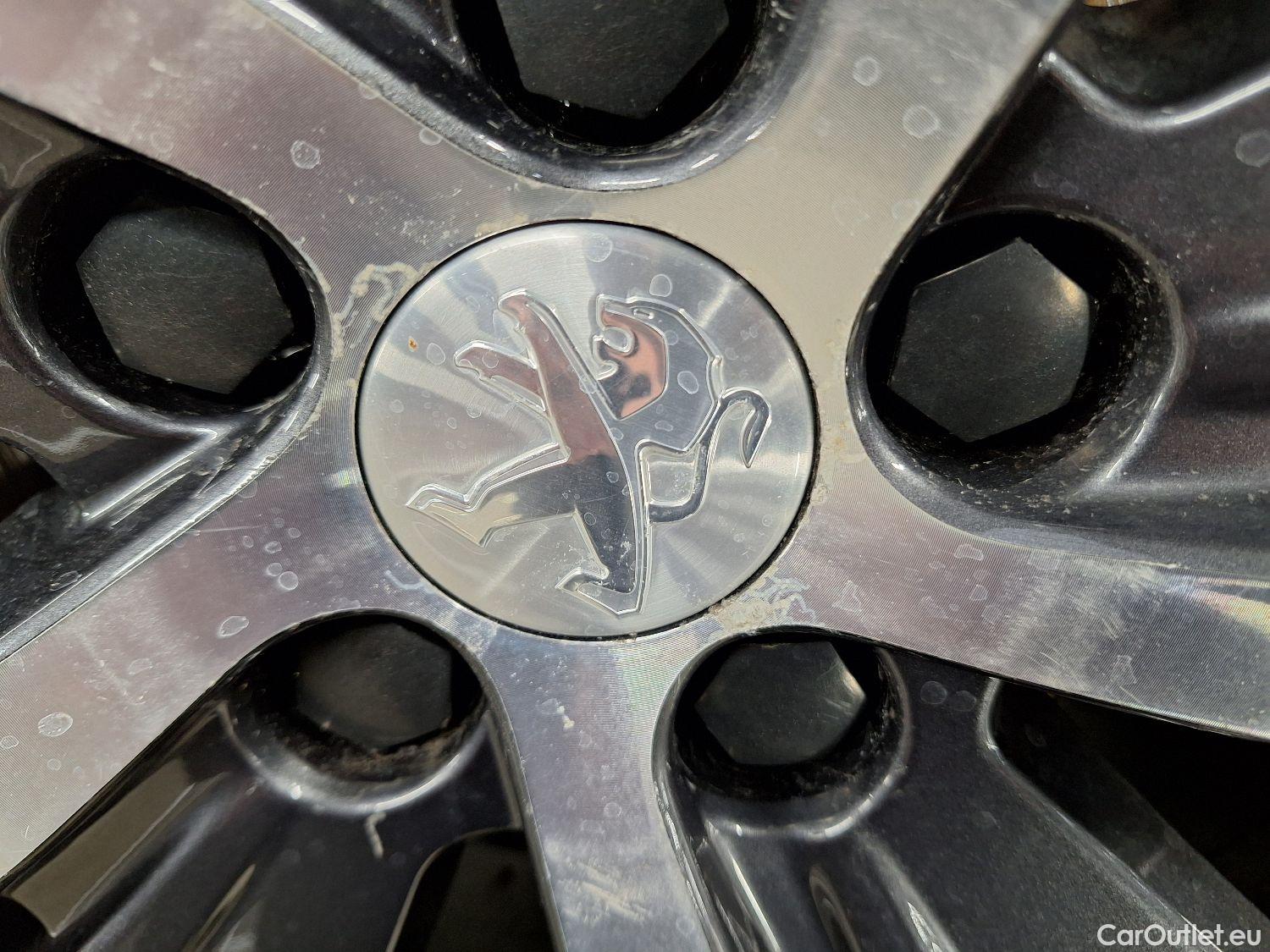  Peugeot  5008 Peugeot,  FL'20, Peugeot  1.5 BlueHDi 96kW S&S EAT8 Allure Pack #12