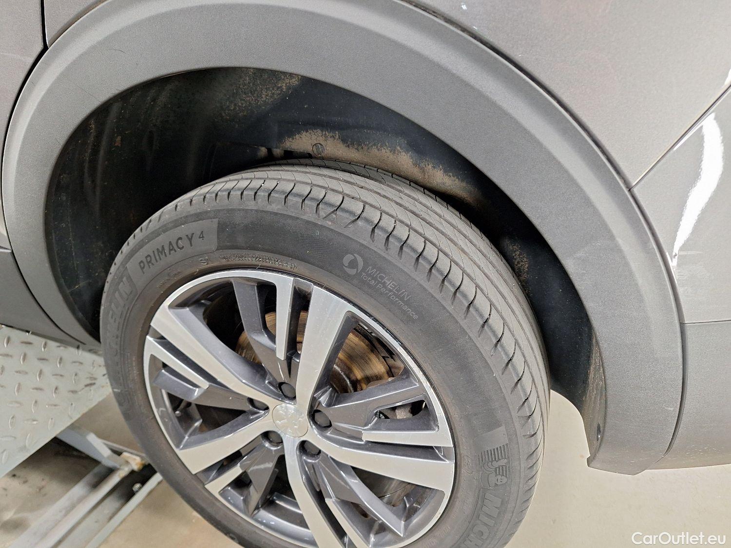  Peugeot  5008 Peugeot,  FL'20, Peugeot  1.5 BlueHDi 96kW S&S EAT8 Allure Pack #37