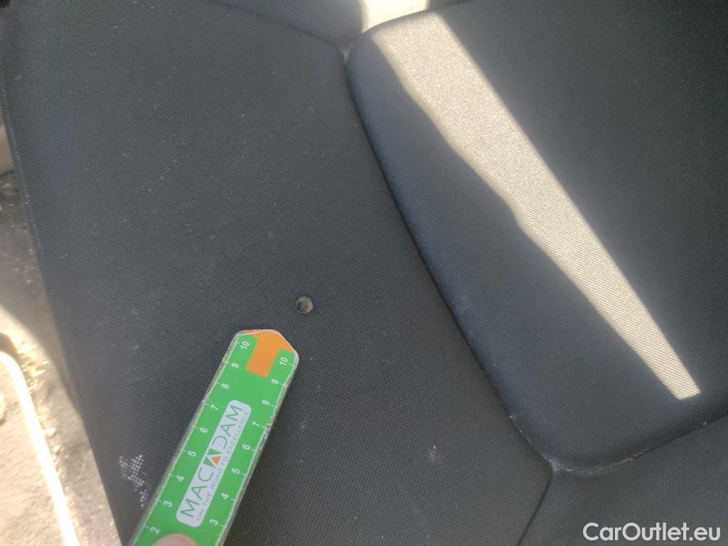  Renault  Zoe RENAULT  / 2019 / 5P / berlina con portón Life 80 kW R110 Bateria 40kWh #2