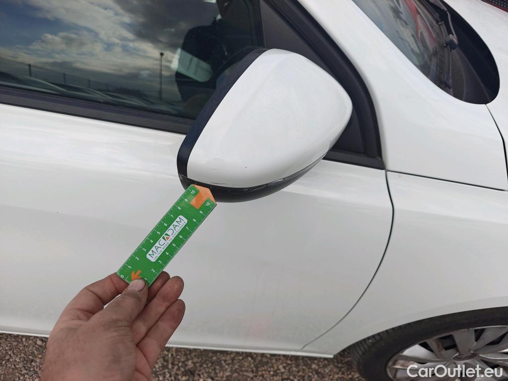  Peugeot  308 PEUGEOT  / 2017 / 5P / berlina con portón 5p Active BlueHDi 130 S&S #12