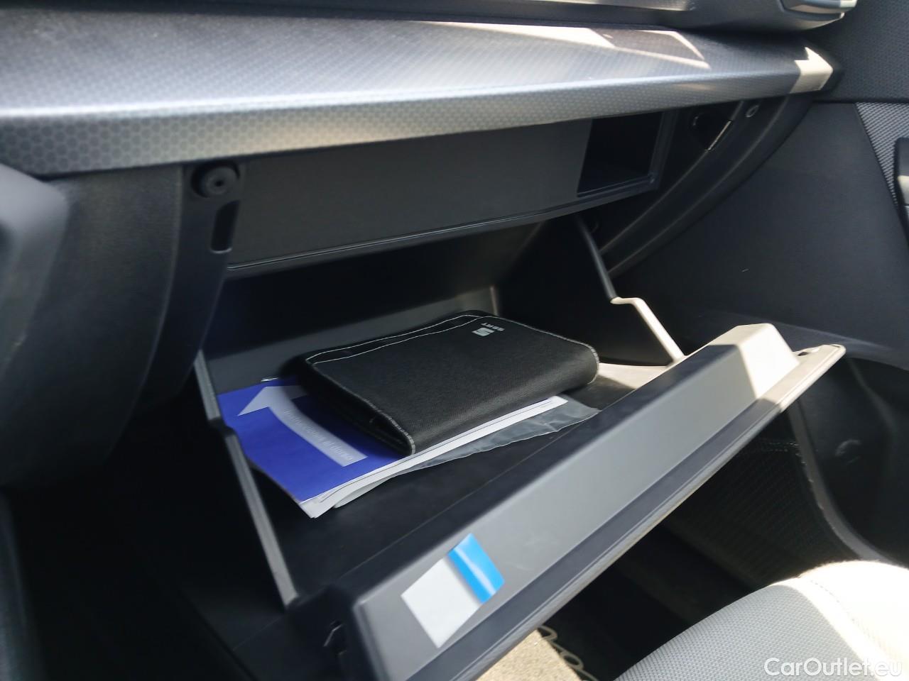  Seat  Leon  Style Go 2.0 TDI 115CV MT6 E6d #1