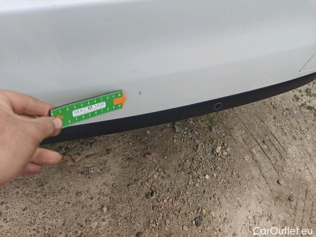  Peugeot  308 PEUGEOT  / 2017 / 5P / berlina con portón 5p Active BlueHDi 130 S&S #14