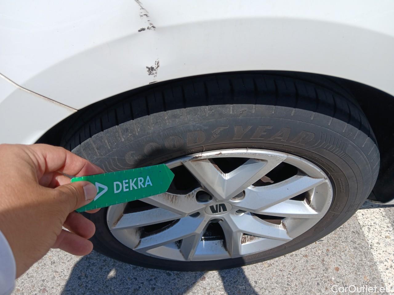  Seat  Leon  Style Go 2.0 TDI 115CV MT6 E6d #5