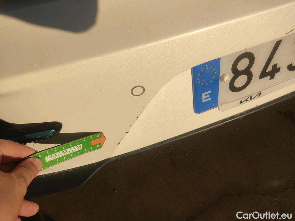  KIA  Niro KIA e- / 2016 / 5P / crossover e- 150kW (204CV) Drive (Long Range) #12