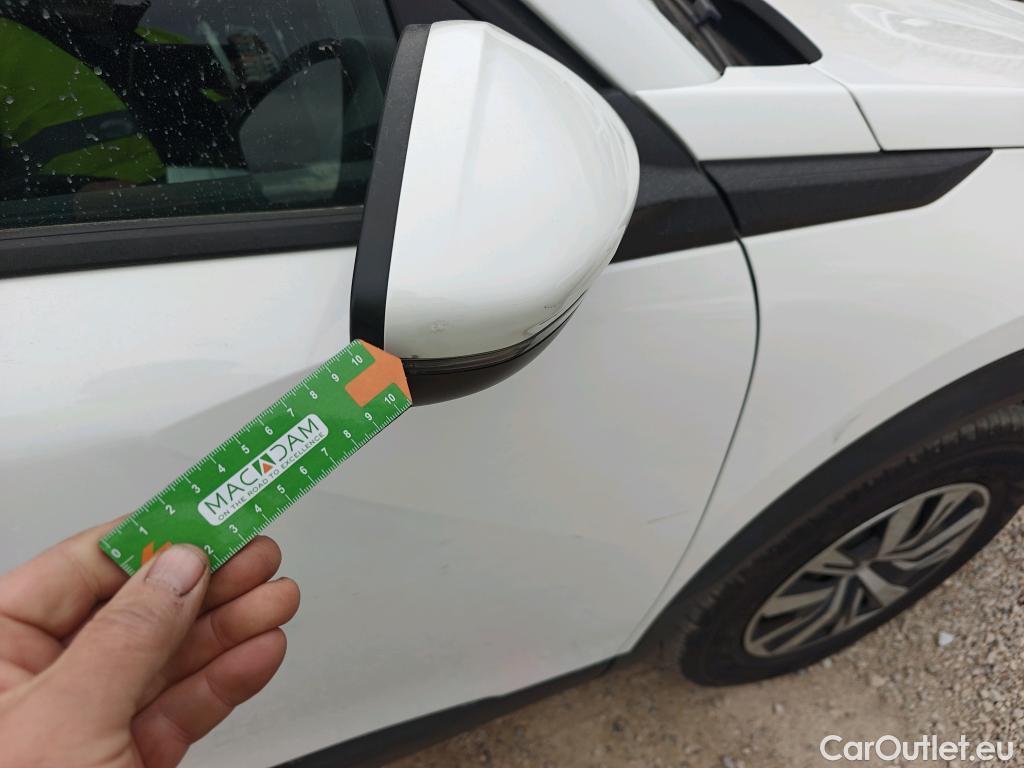  Peugeot  2008 PEUGEOT  / 2019 / 5P / todoterreno Active Puretech 100 S&S BVM6 #35