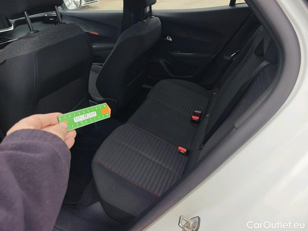  Peugeot  2008 PEUGEOT  / 2019 / 5P / todoterreno Active Puretech 100 S&S BVM6 #10