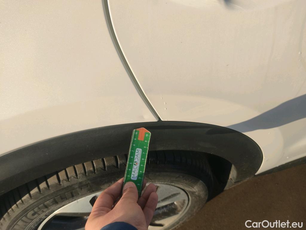  KIA  Niro KIA e- / 2016 / 5P / crossover e- 150kW (204CV) Drive (Long Range) #19