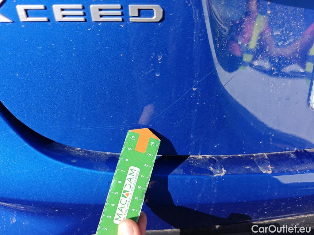  KIA  XCeed KIA  / 2019 / 5P / todoterreno 1.0 T-GDi Drive 88kW (120CV) #35