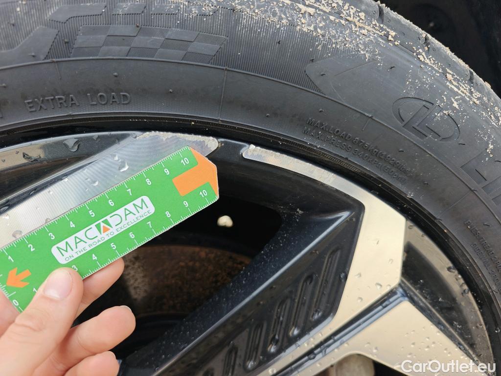  Hyundai  Tucson HYUNDAI  / 2020 / 5P / todoterreno 1.6 TGDI PHEV 195kW Tecno Sky Auto 4x4 #24