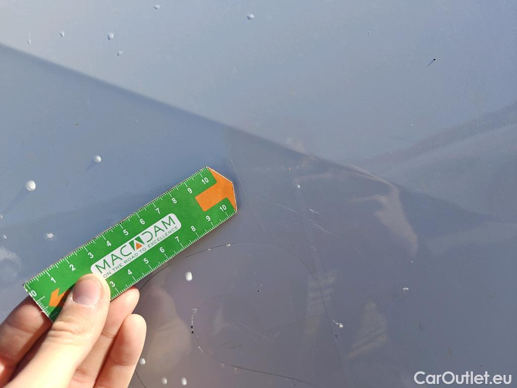  Peugeot  2008 PEUGEOT  / 2019 / 5P / todoterreno Allure BlueHDI 81kW (110CV) #30