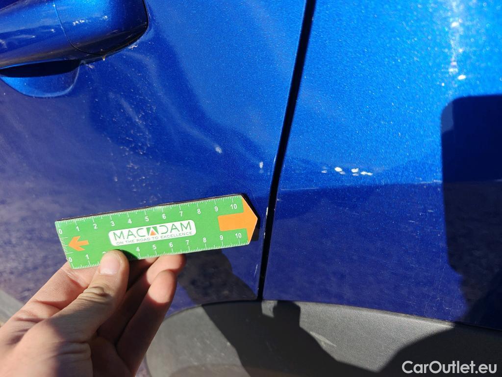  Renault  Captur RENAULT  / 2020 / 5P / todoterreno Intens TCe 90 #71