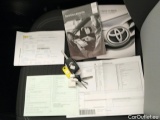  Toyota  Yaris TOYOTA  / 2017 / 5P / berlina con portón 1.5 100H Active #9
