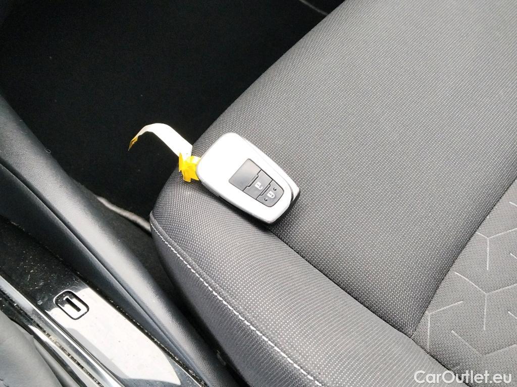  Toyota  Corolla TOYOTA  1.8 125H ACTIVE TECH E-CVT #2