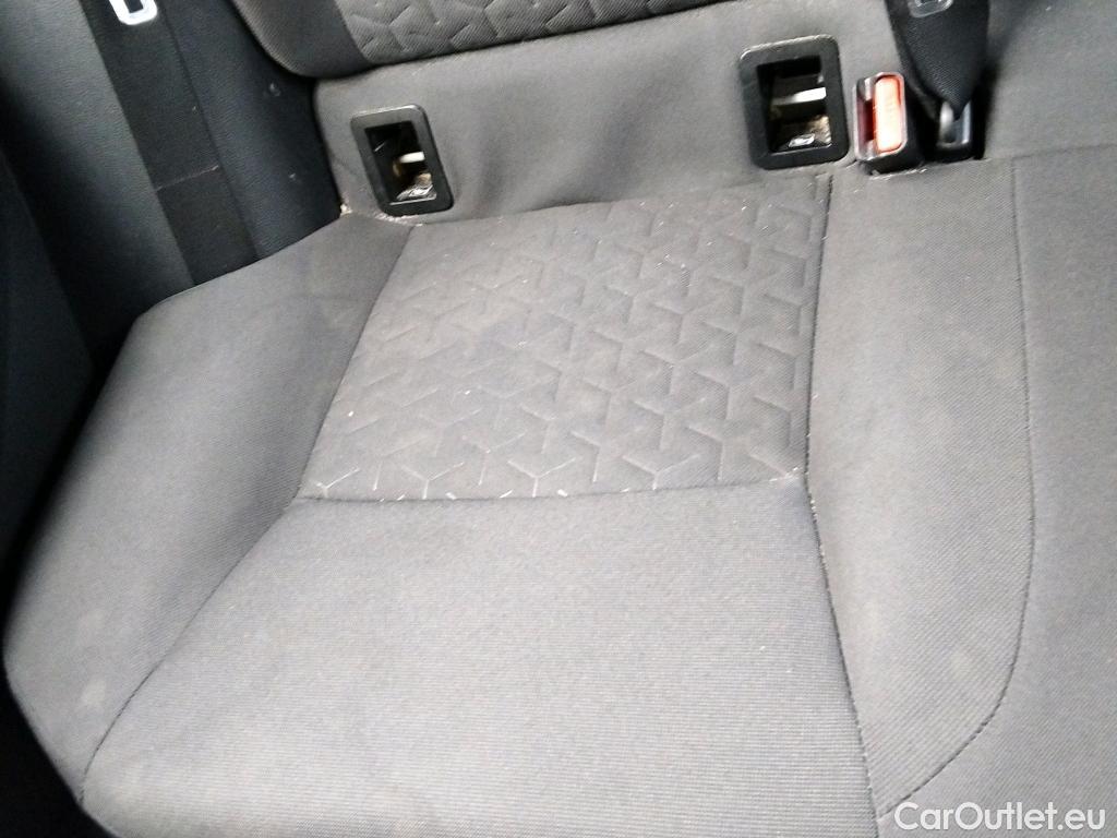  Toyota  Corolla TOYOTA  1.8 125H ACTIVE TECH E-CVT #19