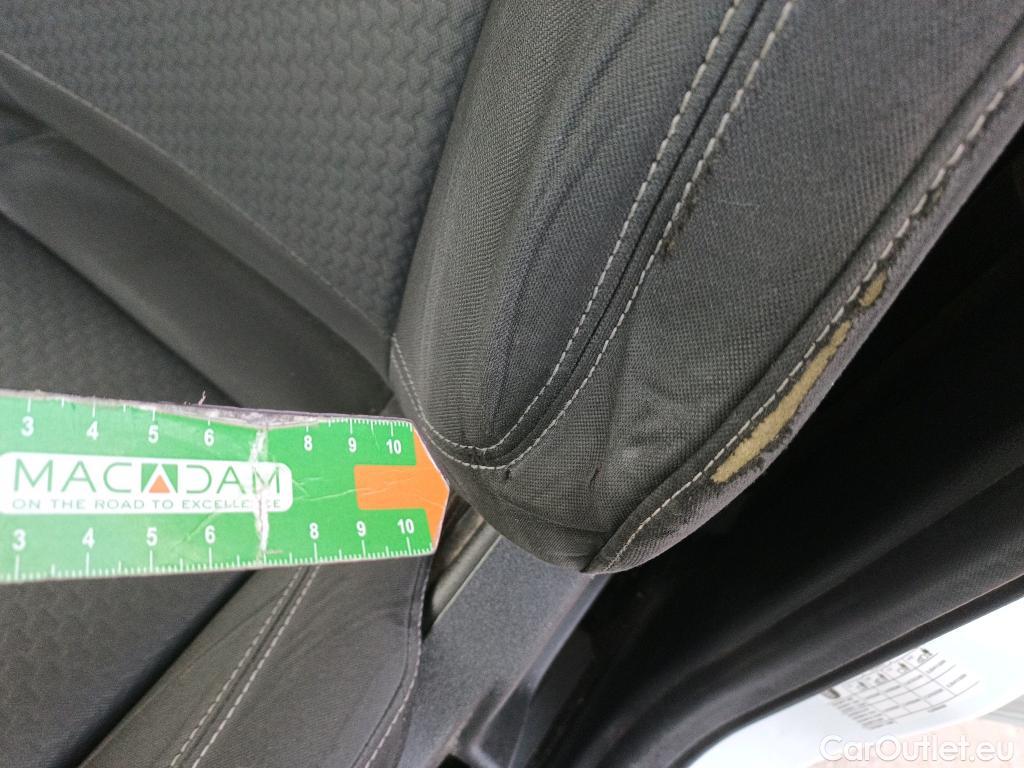  Ford  Kuga FORD  / 2016 / 5P / todoterreno 1.5 EcoBoost 88kW 4x2 Trend+ (CX) #2