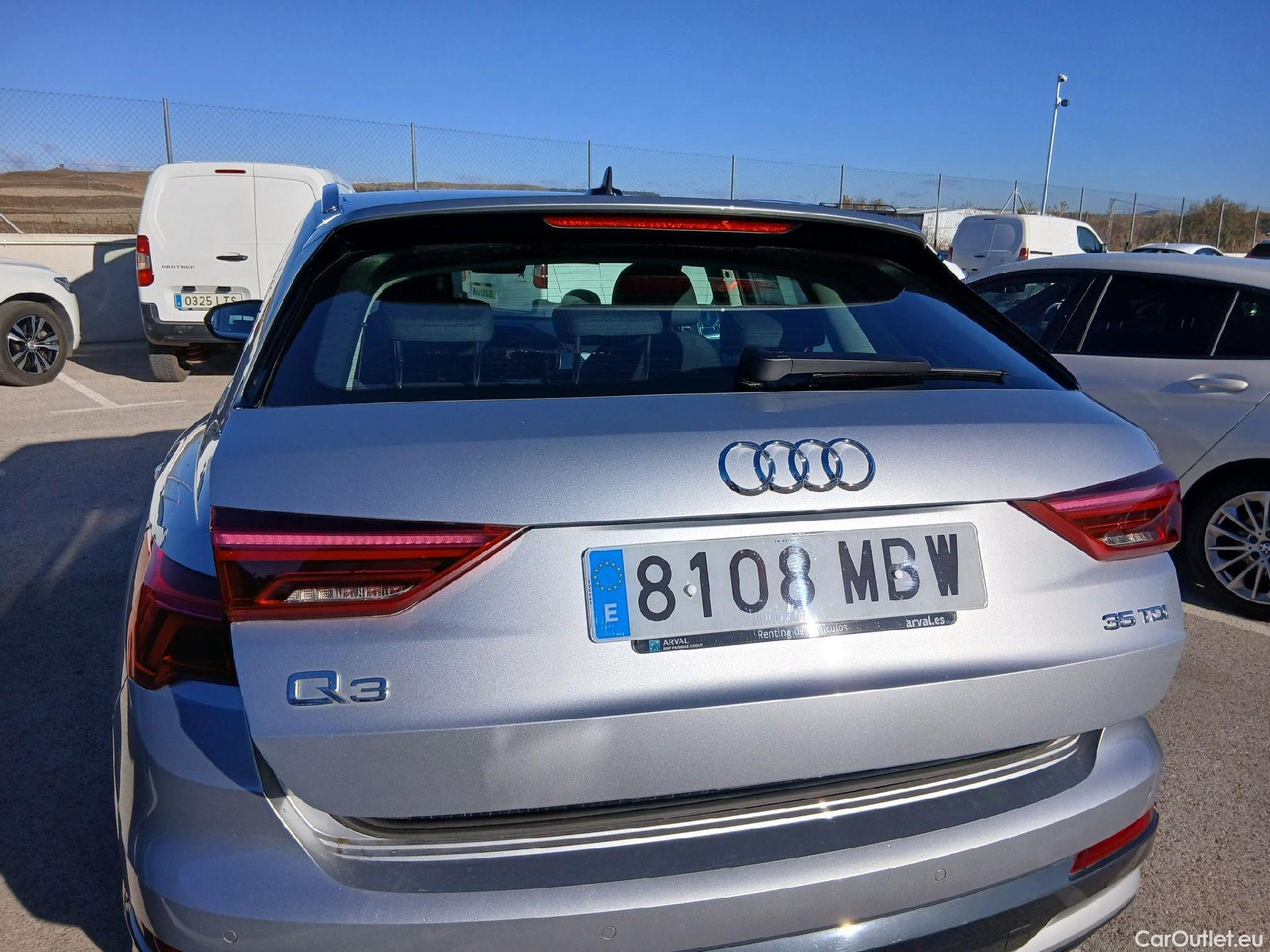  Audi  Q3 AUDI  / 2018 / 5P / todoterreno Advanced 35 TDI 110kW (150CV) #24