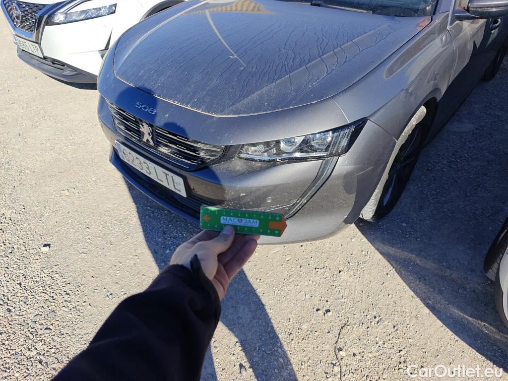  Peugeot  508 PEUGEOT  / 2018 / 5P / berlina con portón 5P Business Line BlueHDi 130 EAT8 (AC) #24