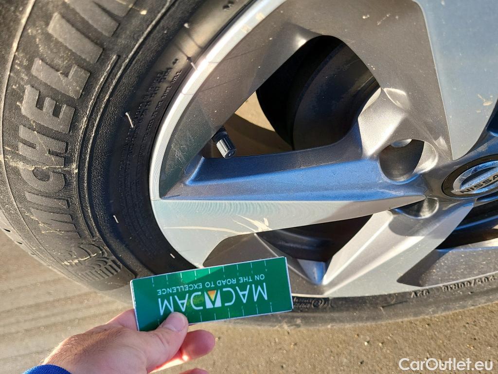  Nissan  Juke NISSAN  / 2014 / 5P / crossover G.E6D-Temp 83kW (112 CV) 5M/T ACENTA (CX) #4