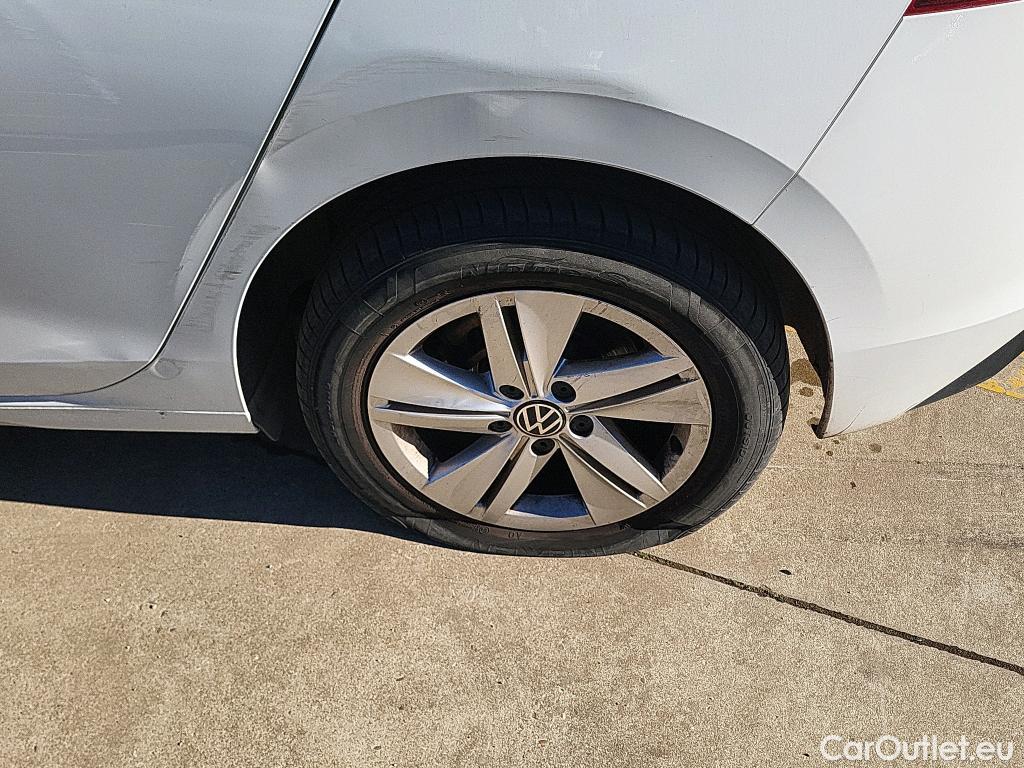  Volkswagen  Golf  VOLKSWAGEN / 2020 / 5P / berlina con portón 1.0 TSI 81kW (110CV) #43