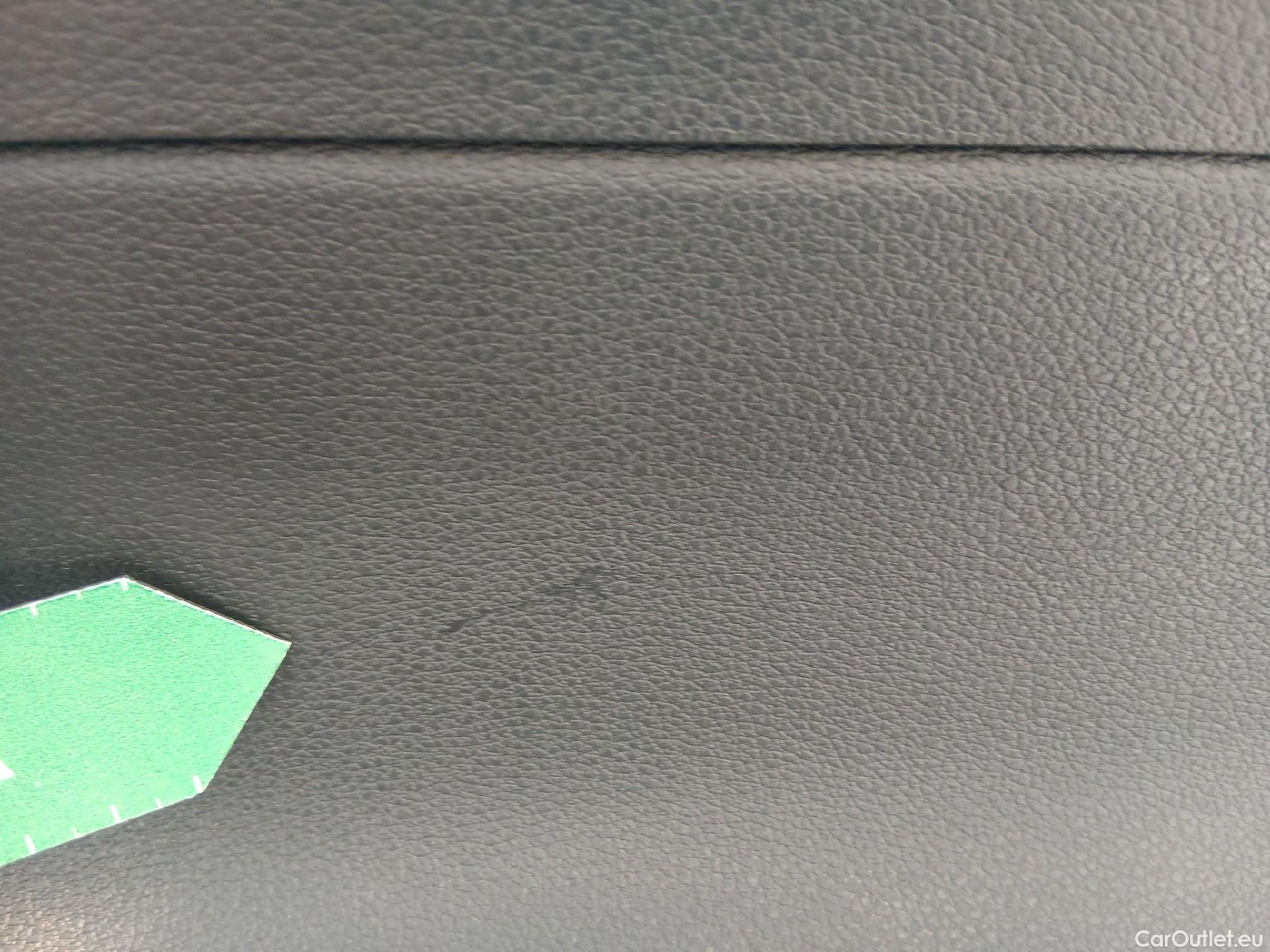  Audi  Q3 AUDI  / 2018 / 5P / todoterreno Advanced 35 TDI 110kW (150CV) #26