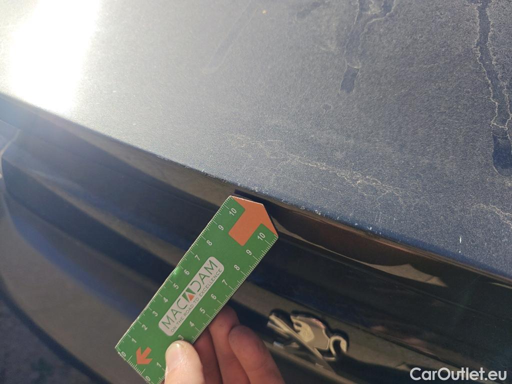  Peugeot  508 PEUGEOT  / 2018 / 5P / berlina con portón 5P Business Line BlueHDi 130 EAT8 (AC) #2