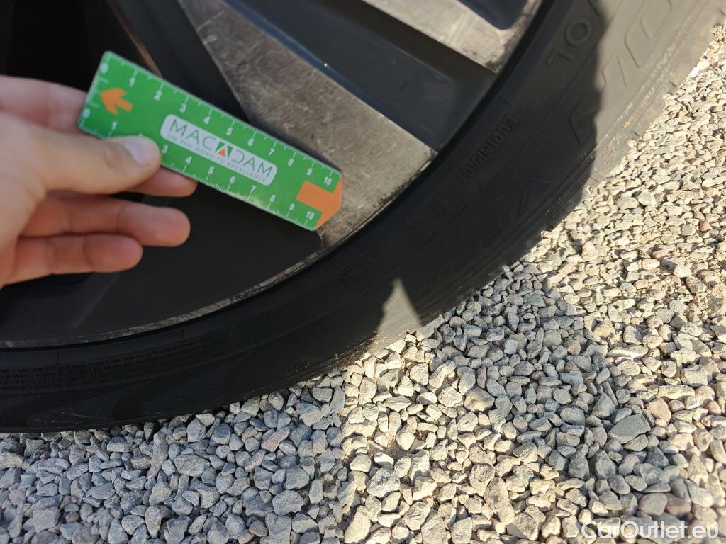  Volvo  XC90 VOLVO  / 2019 / 5P / todoterreno 2.0 T5 AWD R-Design Auto #10