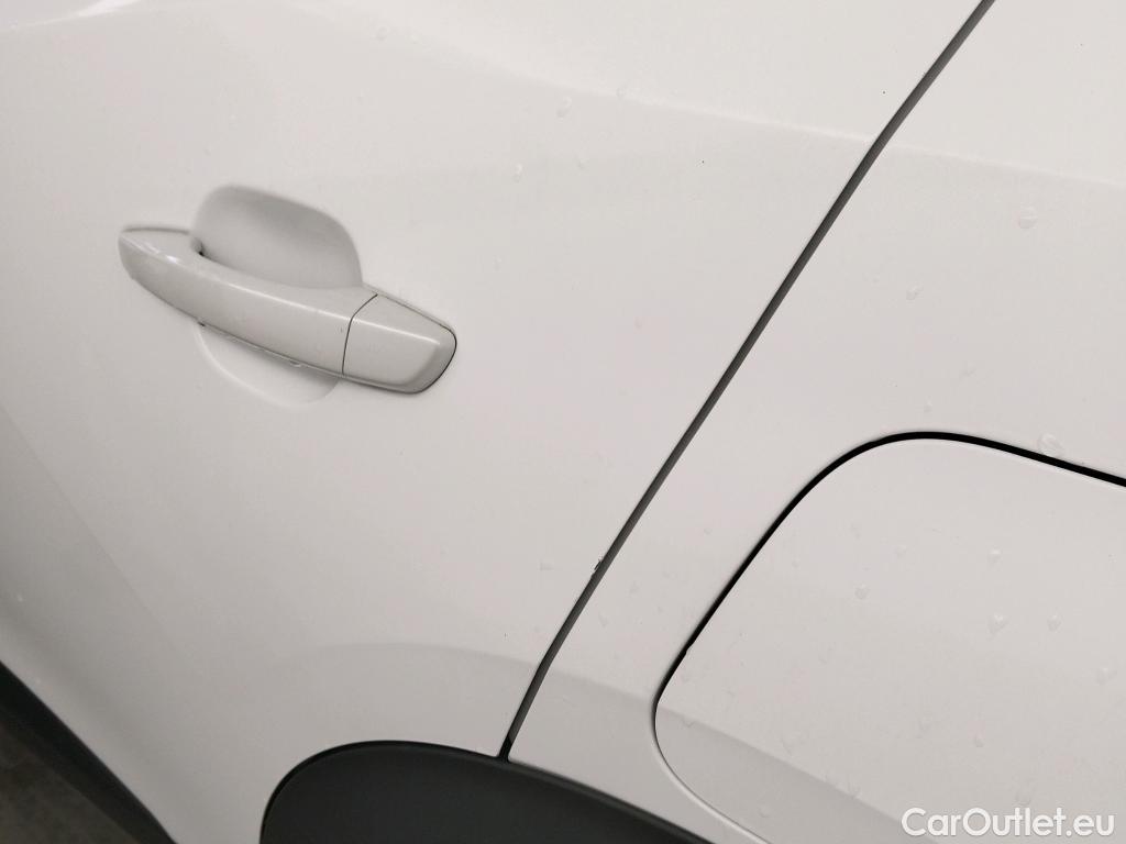  Peugeot  2008 PEUGEOT  / 2019 / 5P / todoterreno Active Pack BlueHDI 81kW (110CV) #13